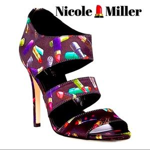 Nicole Miller~Giselle Lipstick Print Heels 💄